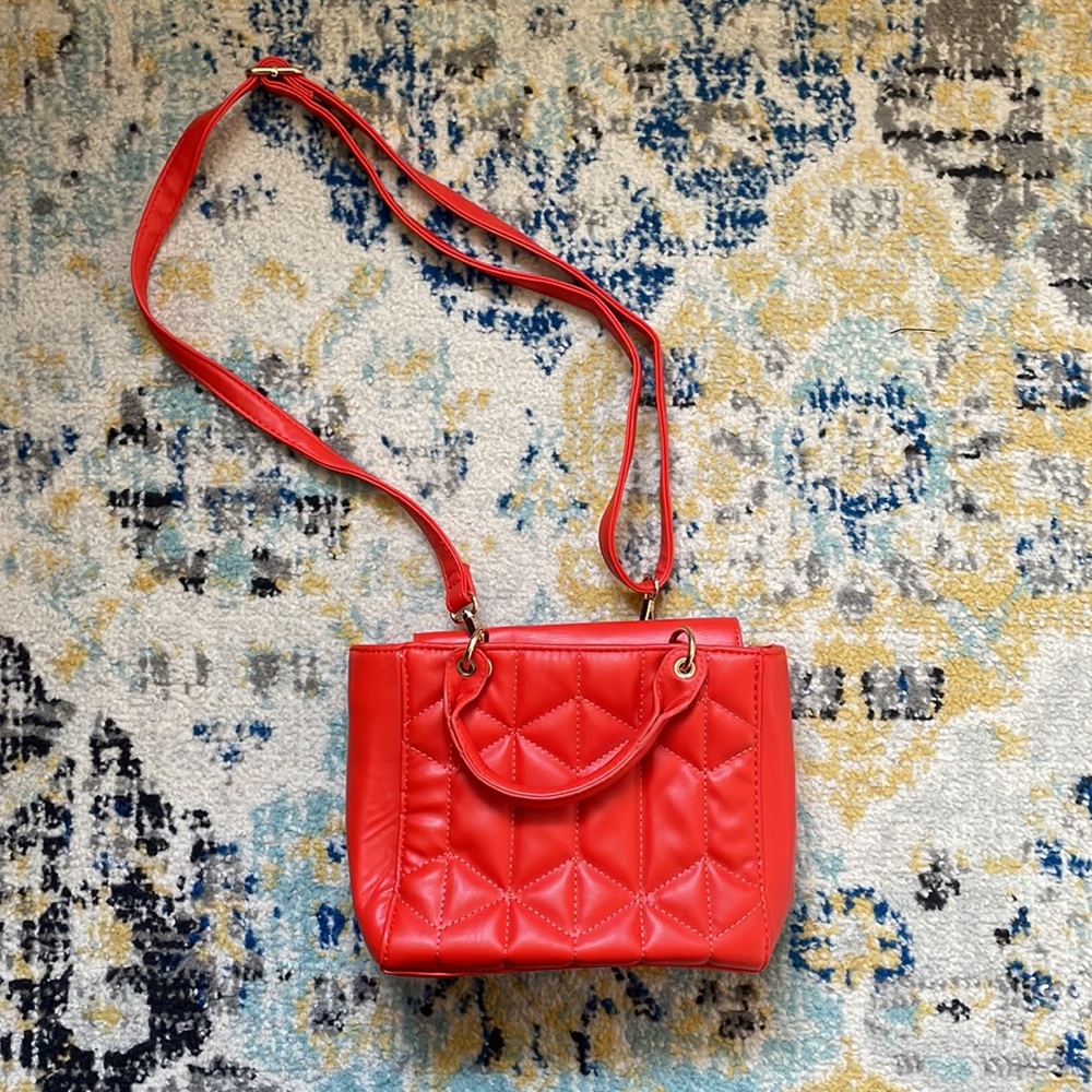 NWOT PRIMARK Orange Puffy Quilted Purse with Gold Hardware